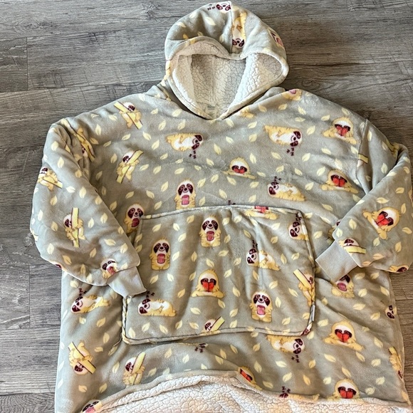 OODIE Cozy Hooded Blanket Sweatshirt with Fun Print - Picture 1 of 3